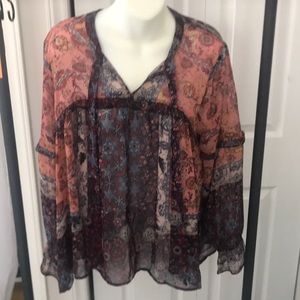 Knox rose boho style top size L